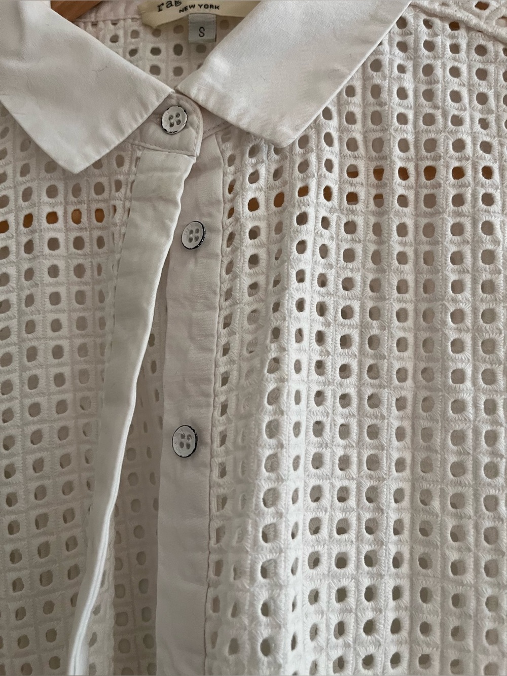 Rag & Bone Cotton White Sleeveless Eyelet Button-Down Top - Picture 2 of 8